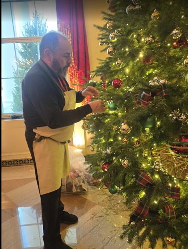Decorating a Christmas tree at the White House